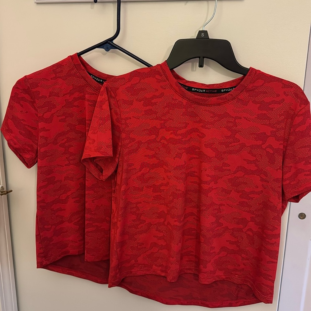 Two red camo spider T-shirts